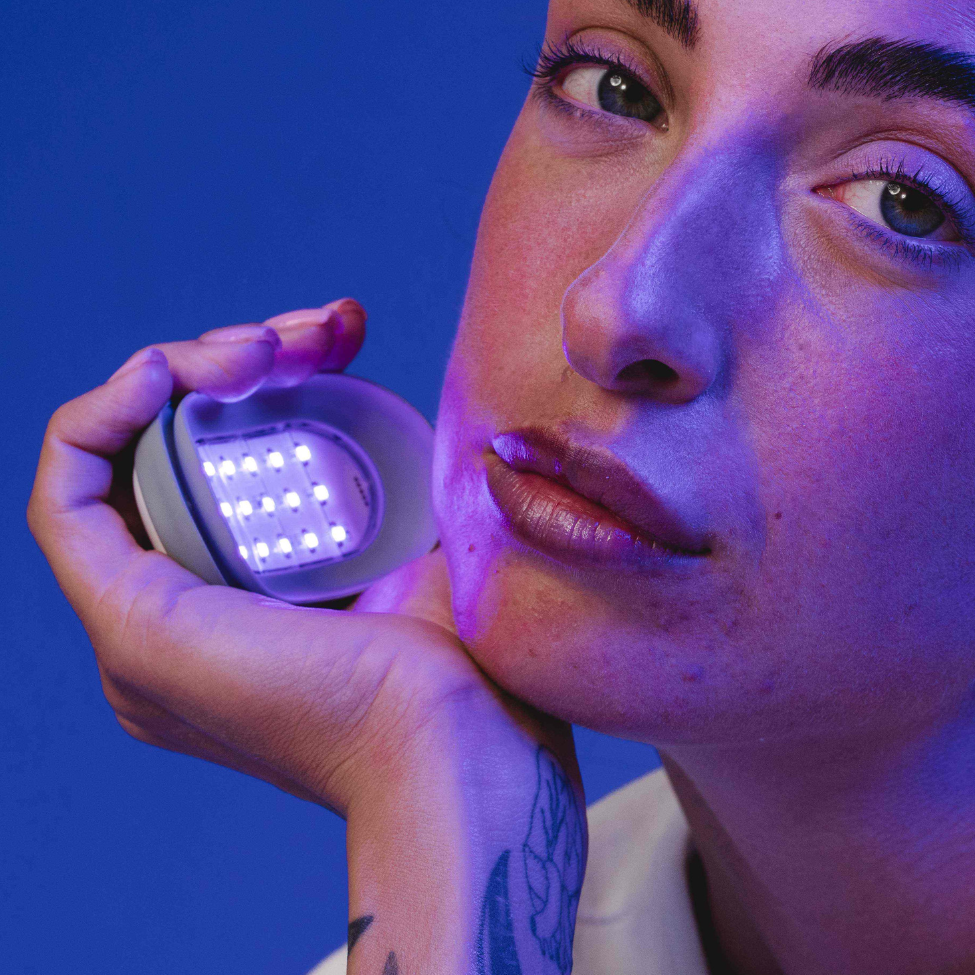 LUSTRE ClearSkin RENEW PRO LED-Lichttherapie-Maske – Kabellos, App-gesteuert Für Strahlende Haut